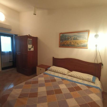 Agriturismo Il Cipresso Vada Bagian luar foto